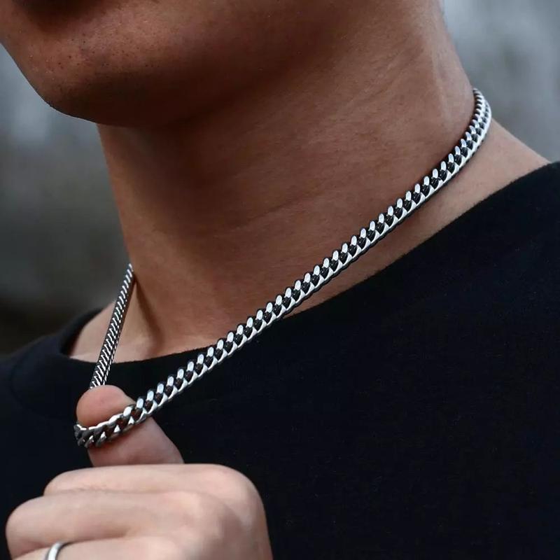 Ювелирные изделия из серебра на сайте магазина Family Jewelry