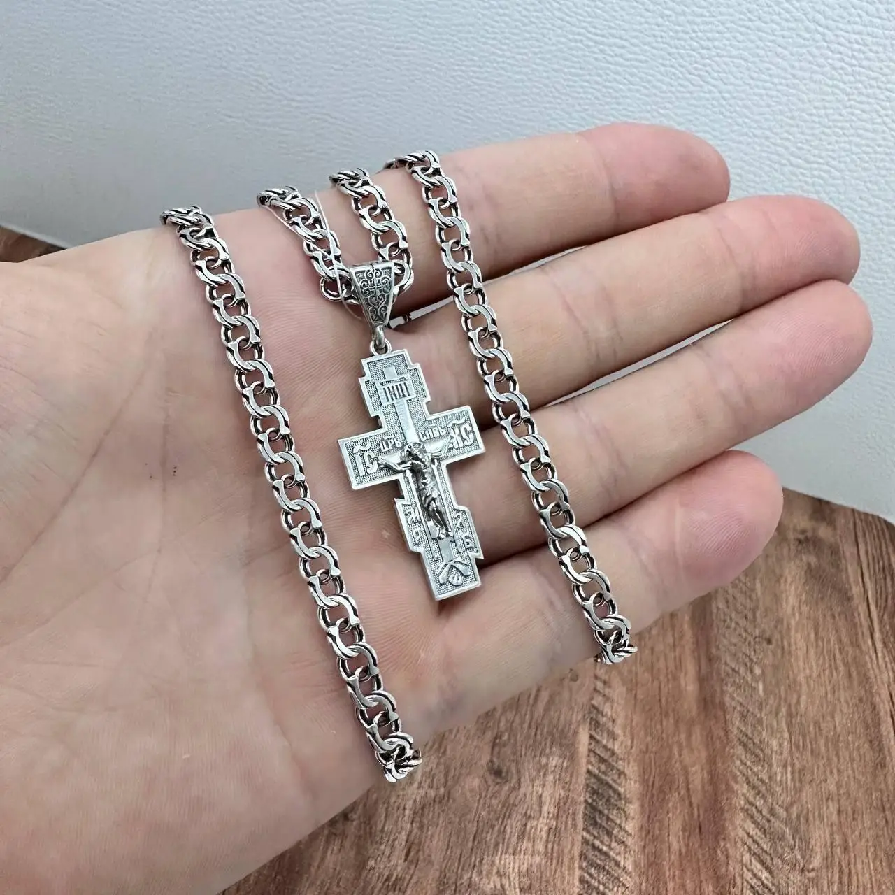 Красивый серебряный крестик с цепочкой на шею Серебро 925 пробы черненое комплект в интернет-магазине «Family Jewelry»