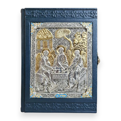 Книга подарочная
                     Библия на украинском языке, накладка Святая Троица серебро/позолота, размер 19×26 в интернет-магазине Family Store