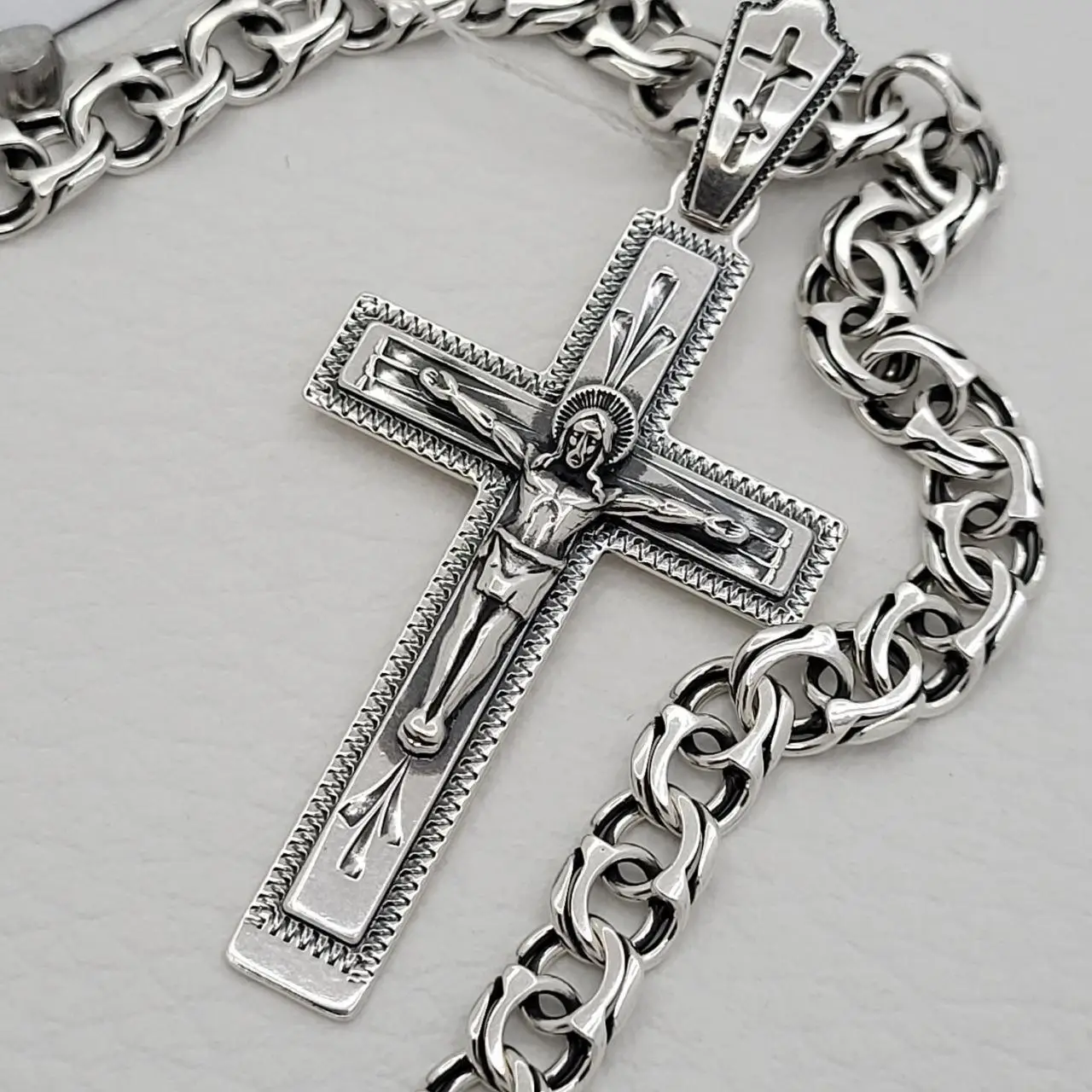 Мужской серебряный комплект с распятием на крестике: Бисмарк 7 мм, чернение (36.5 г, 925 проба) от компании Sriblo Ukraine