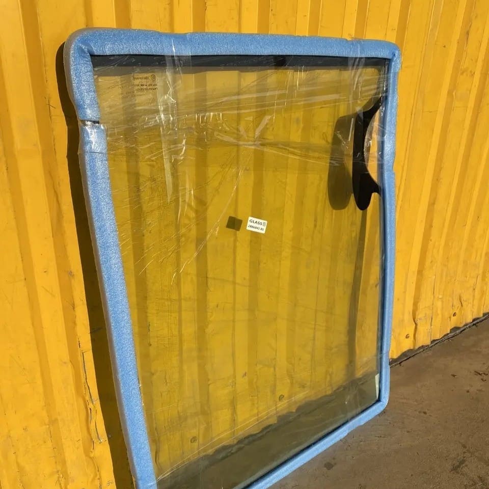 стекло (спецтехника) от Техноактив Инвест