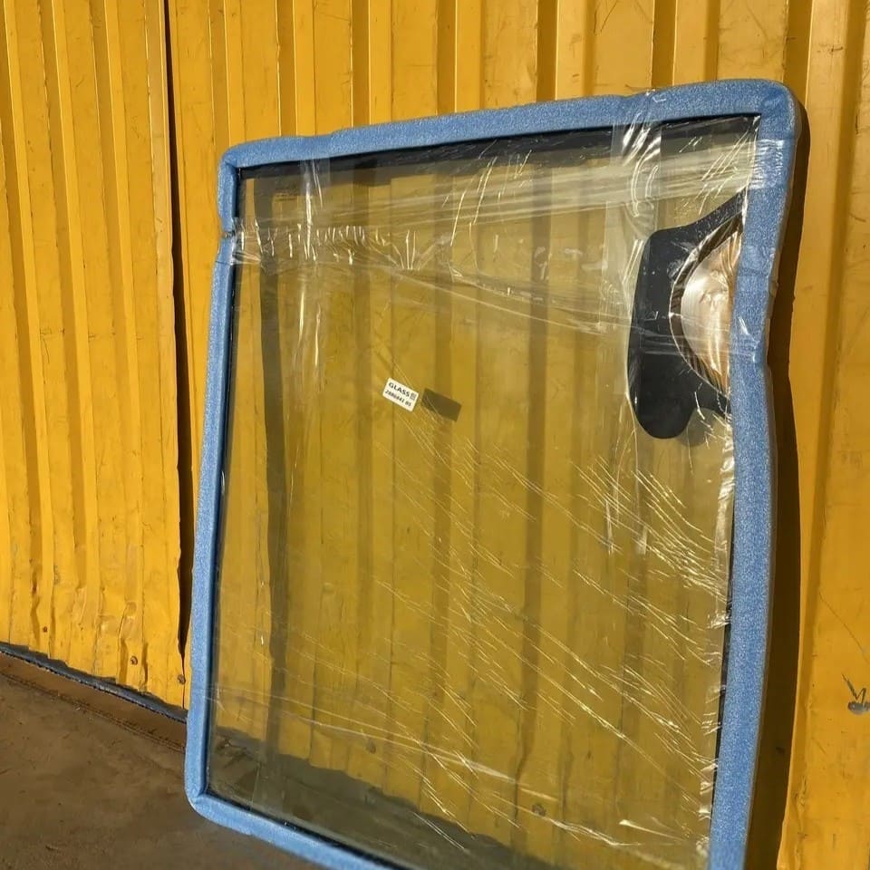 Особенности стекла для спецтехники от Техноактив Инвест